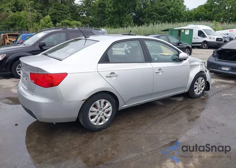 2010 Kia Forte Ex z USA, uszkodzony, nr VIN KNAFU4A25A5823949